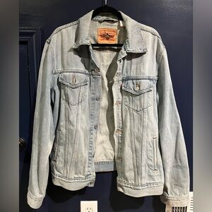 Vintage Levi’s denim jacket -all gender, super soft, beautiful vintage wear -XXL